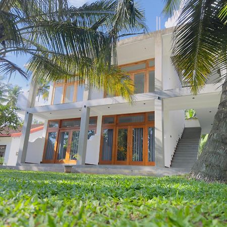 New Ocean Breeze Madiha Hotel Matara Exterior foto