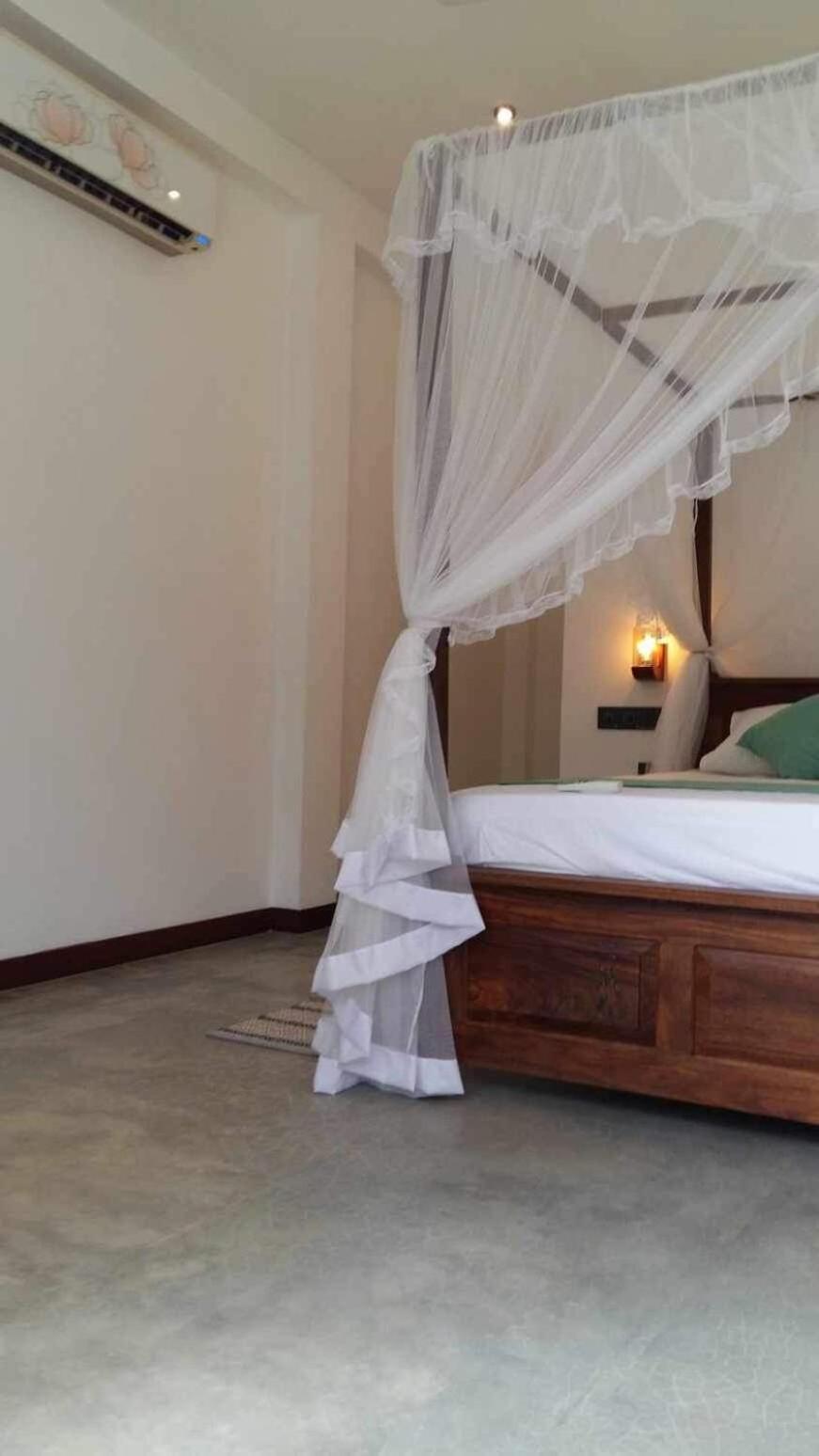 New Ocean Breeze Madiha Hotel Matara Exterior foto