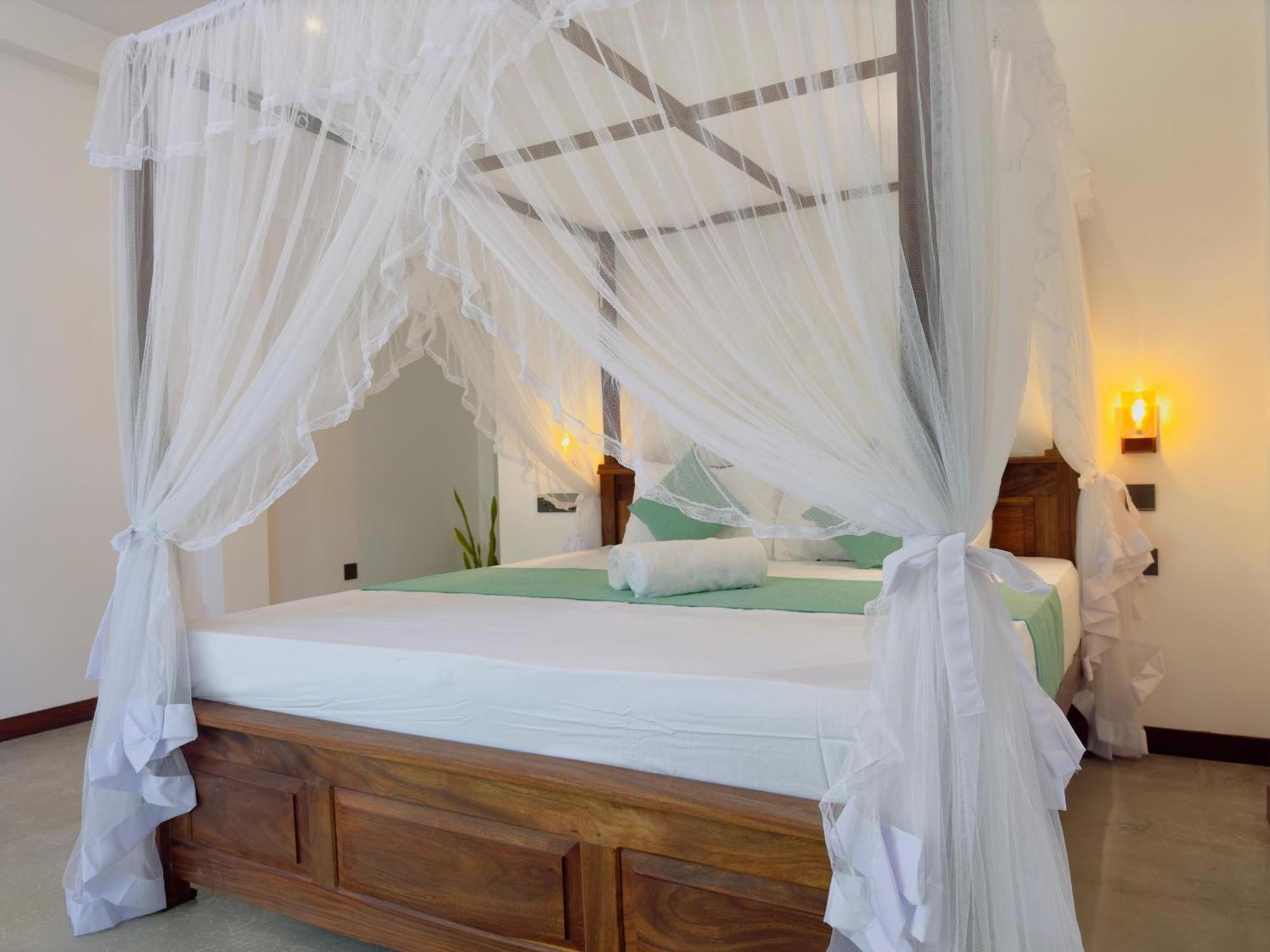New Ocean Breeze Madiha Hotel Matara Exterior foto